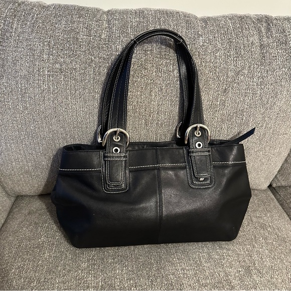 COACH Black Leather SoHo Medium Tote - Picture 6 of 11